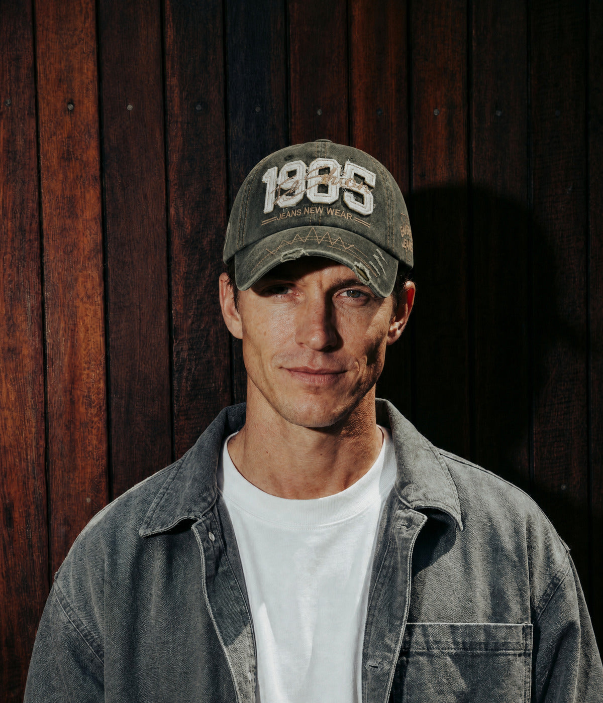 RETRO 1985. — GREEN worn