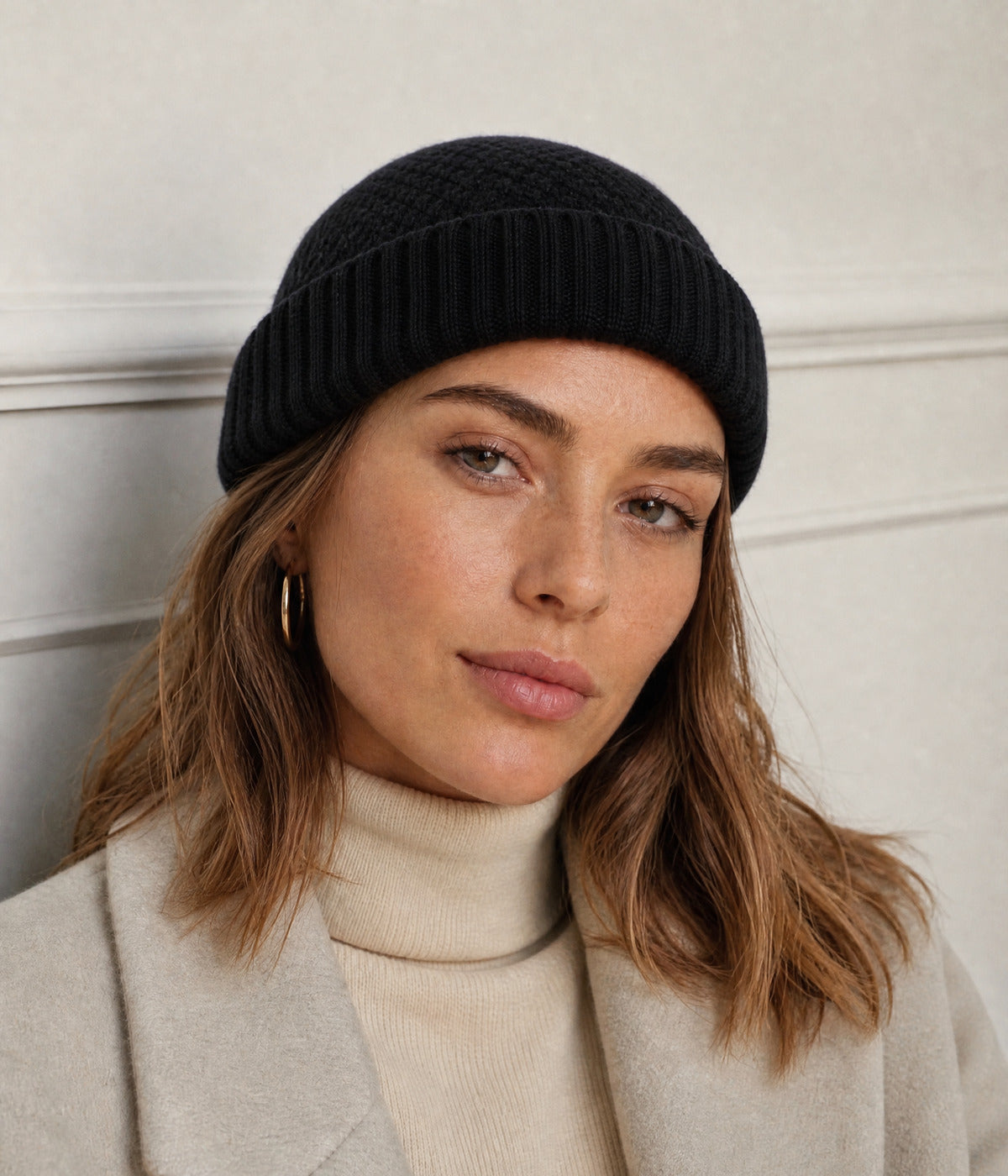 RIBBED FISHERMAN BEANIE. — BLACK worn
