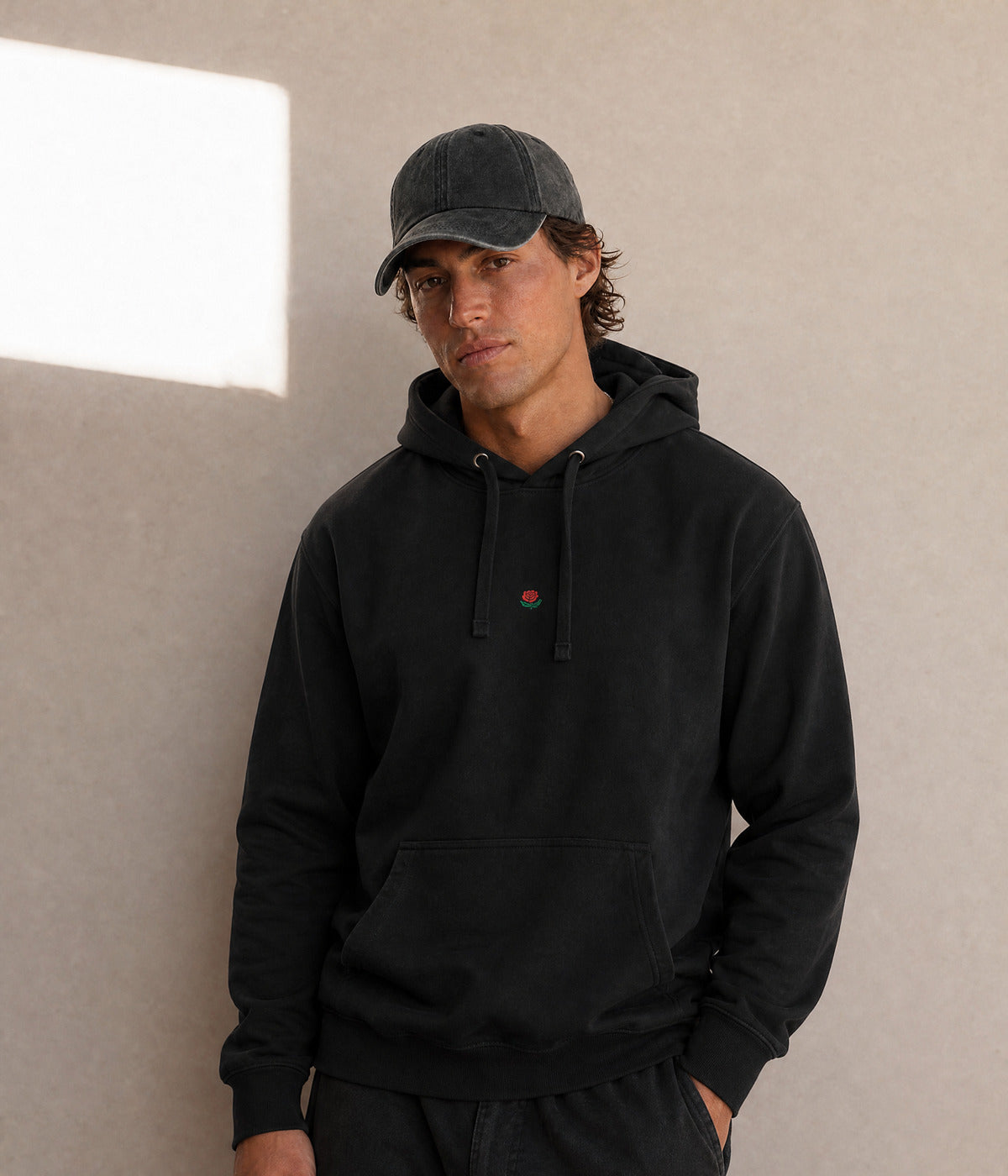 ROSE HOODIE. on model