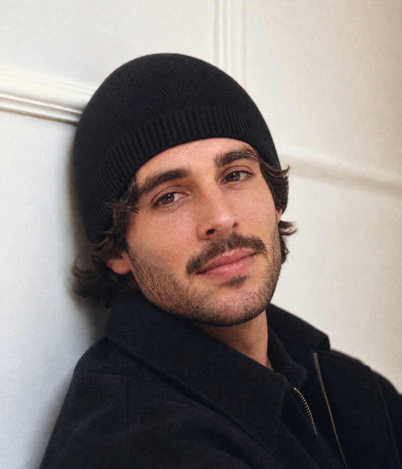 SLIM FIT BEANIE. — BLACK worn